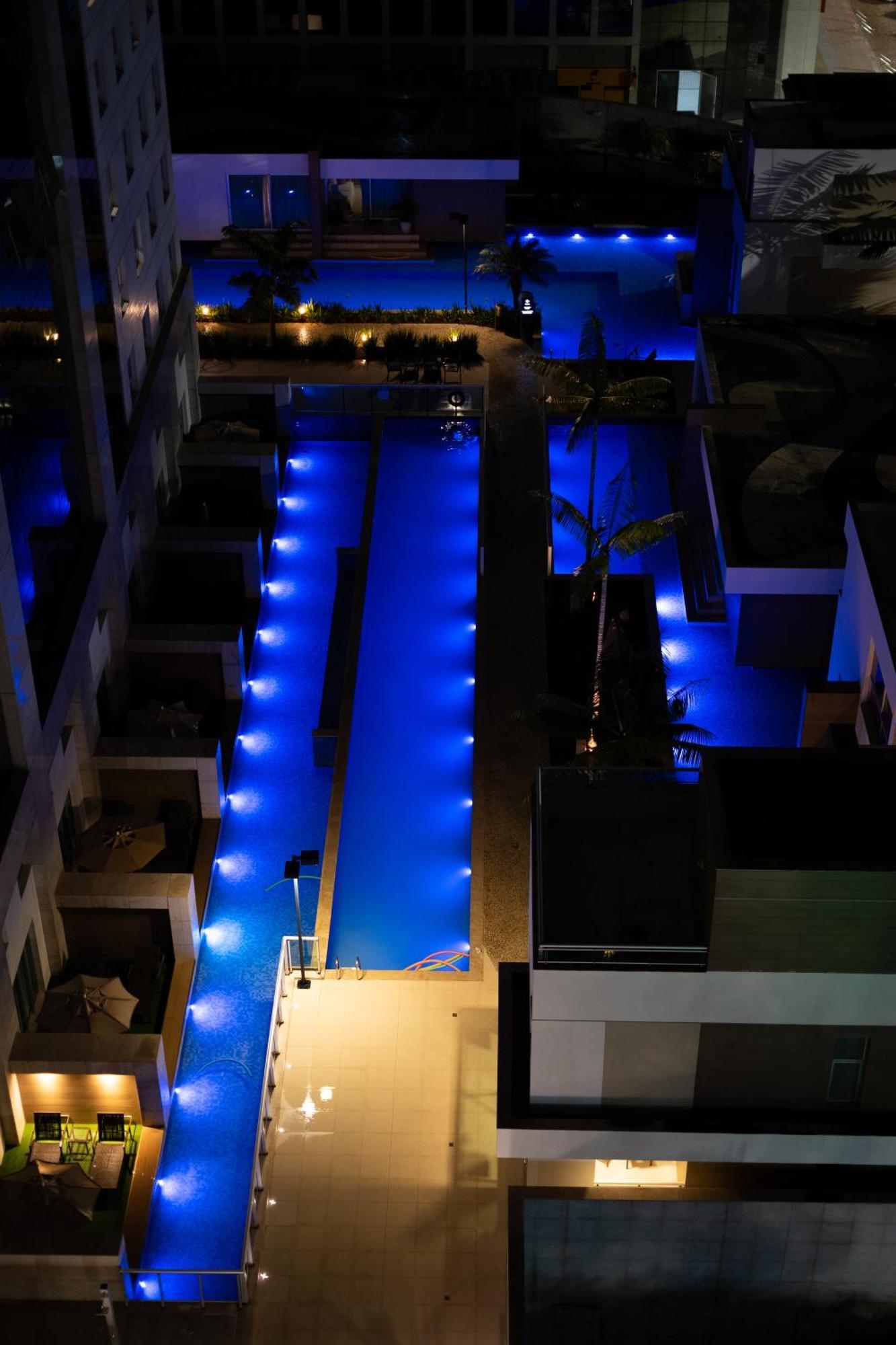 Jade Hotel Brasilia Candangolandia ภายนอก รูปภาพ The pool at the W Hotel in Miami Beach