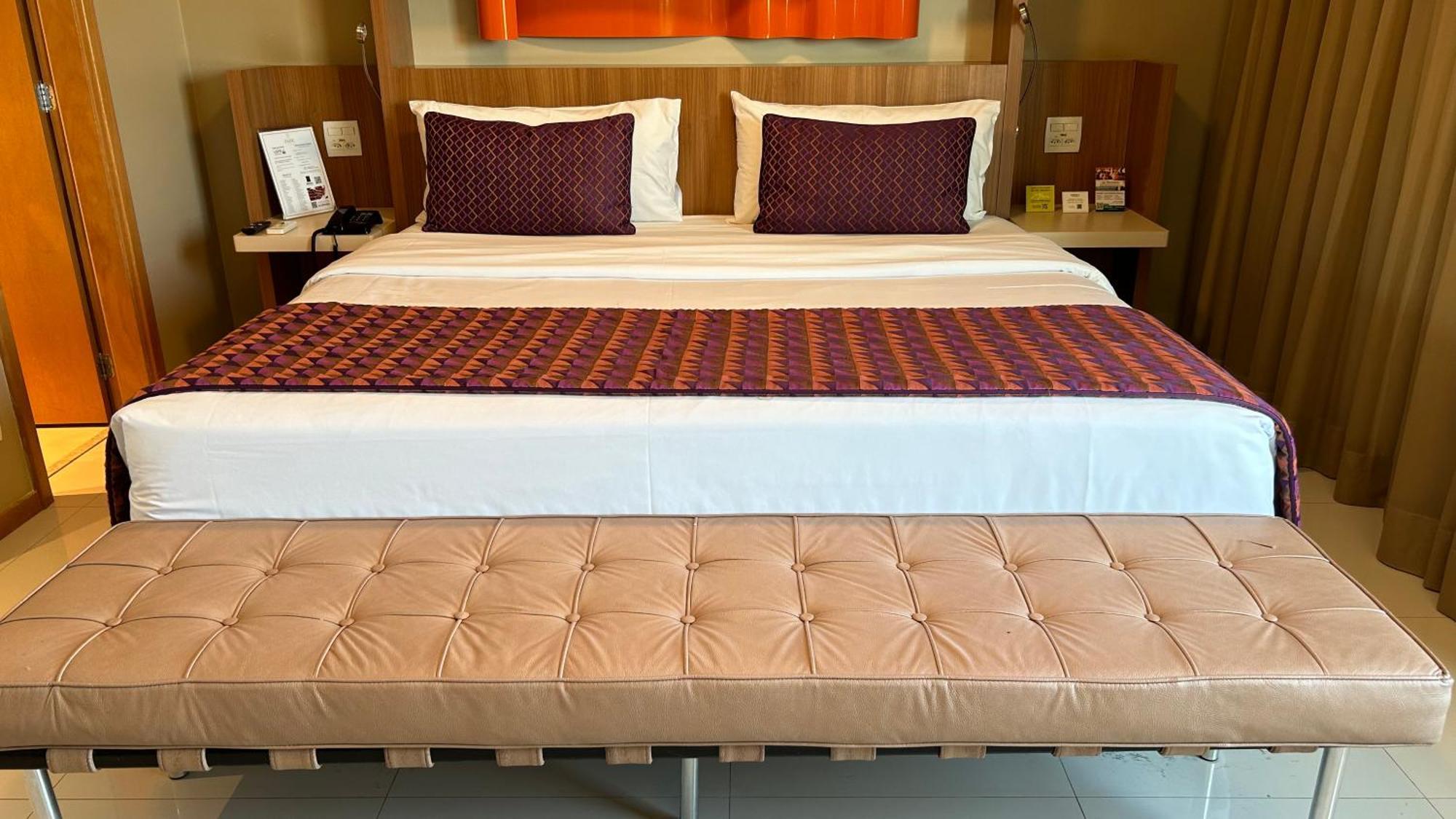 Jade Hotel Brasilia Candangolandia ภายนอก รูปภาพ A bed